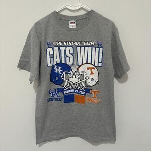 2010 Kentucky College Football T-Shirt - Medium
